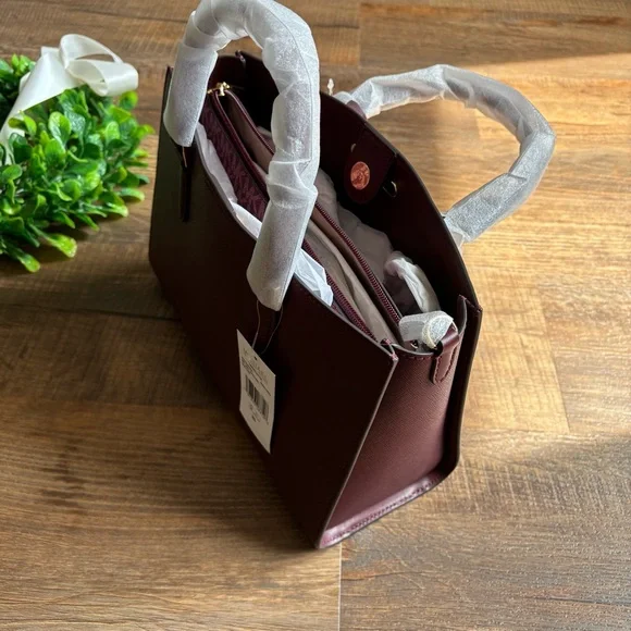 NWT Michael Kors Charlotte Medium Saffiano Leather Tote Bag - Picture 7 of 16